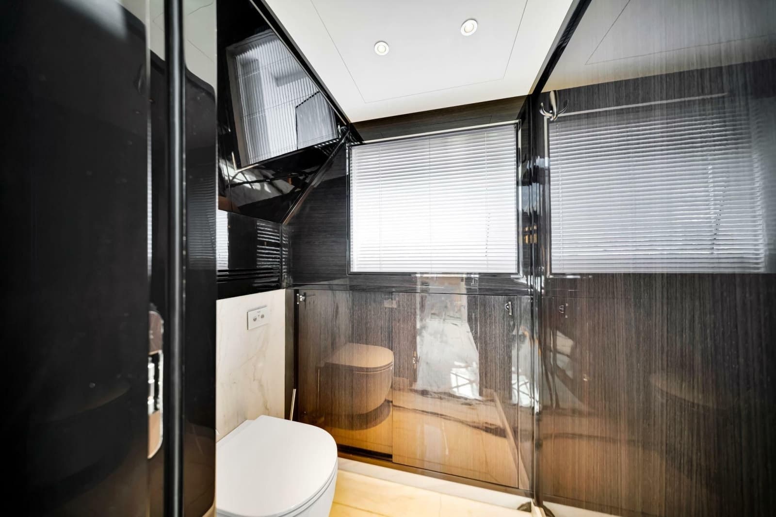2021 Sirena 88 - Photo 85