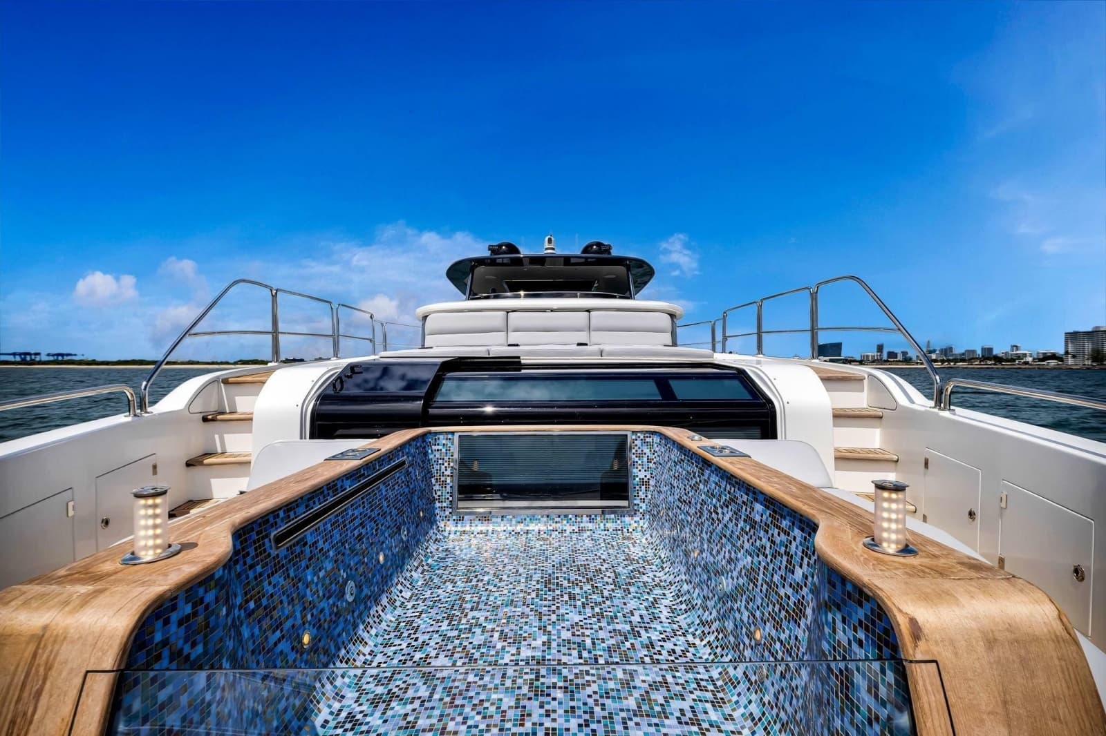 2021 Sirena 88 - Photo 38