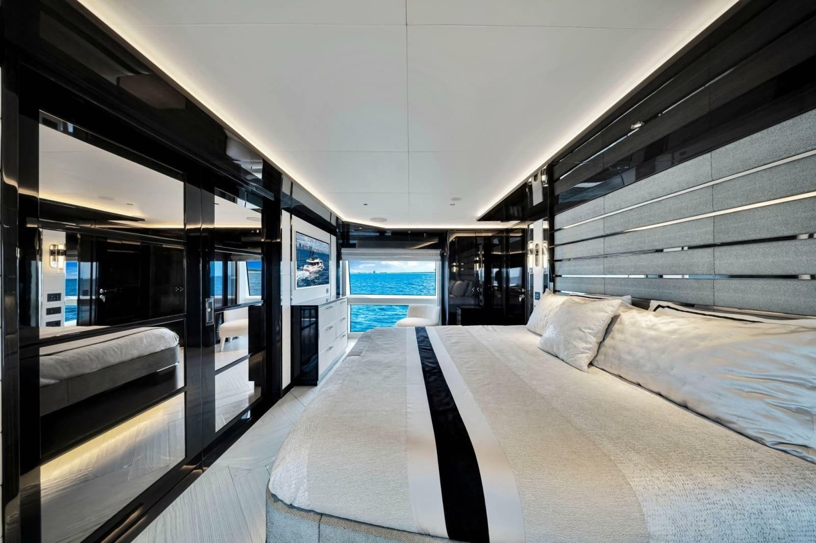 2021 Sirena 88 - Photo 76
