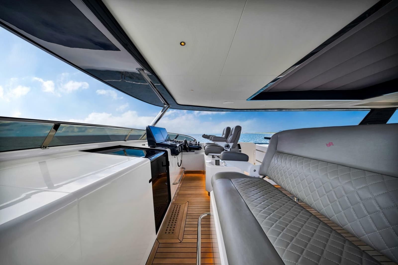 2021 Sirena 88 - Photo 25