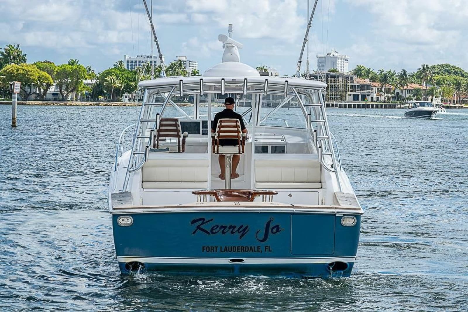 2021 Viking 38 Open - Photo 4