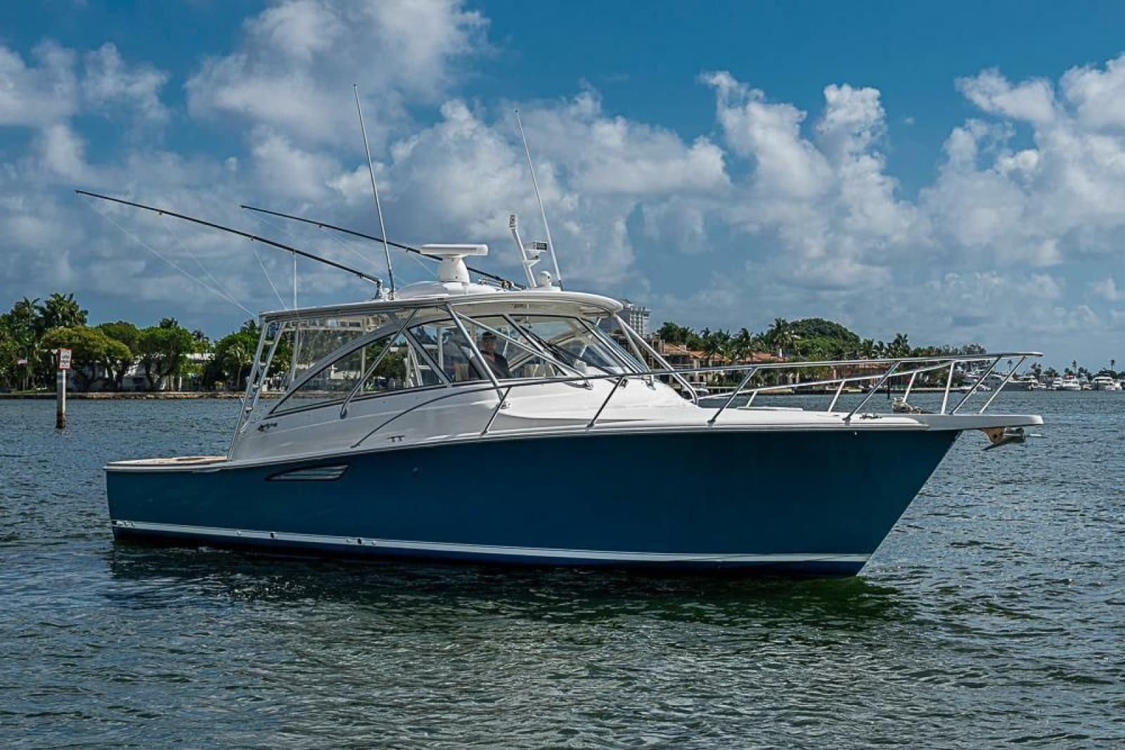 2021 Viking 38 Open - Photo 2