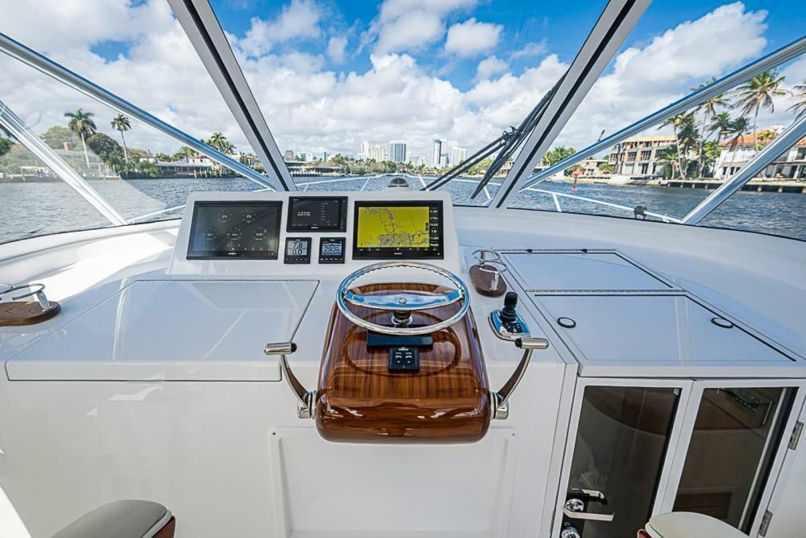 2021 Viking 38 Open - Photo 29
