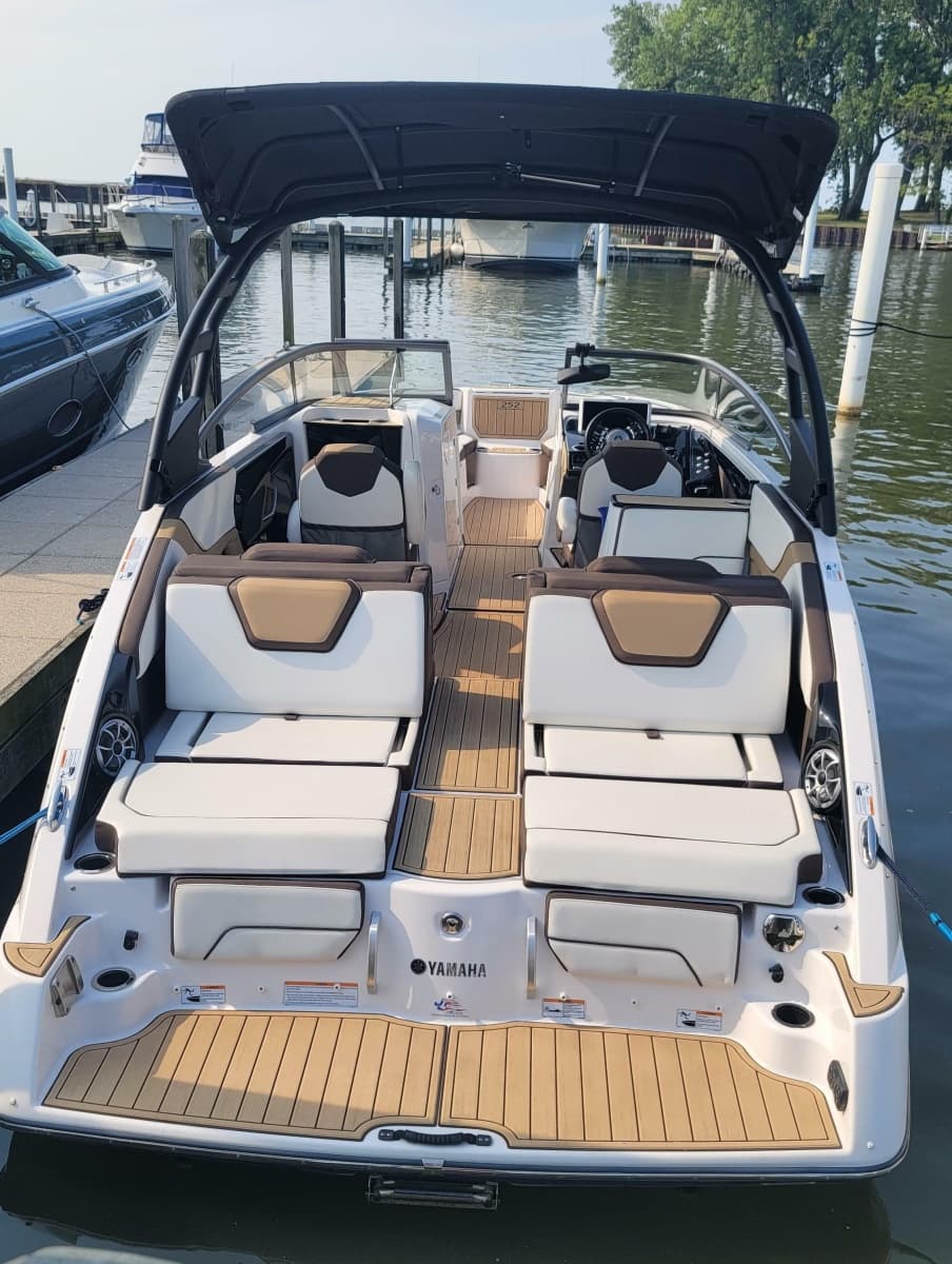 2021 Yamaha Boats 252SD - Photo 13