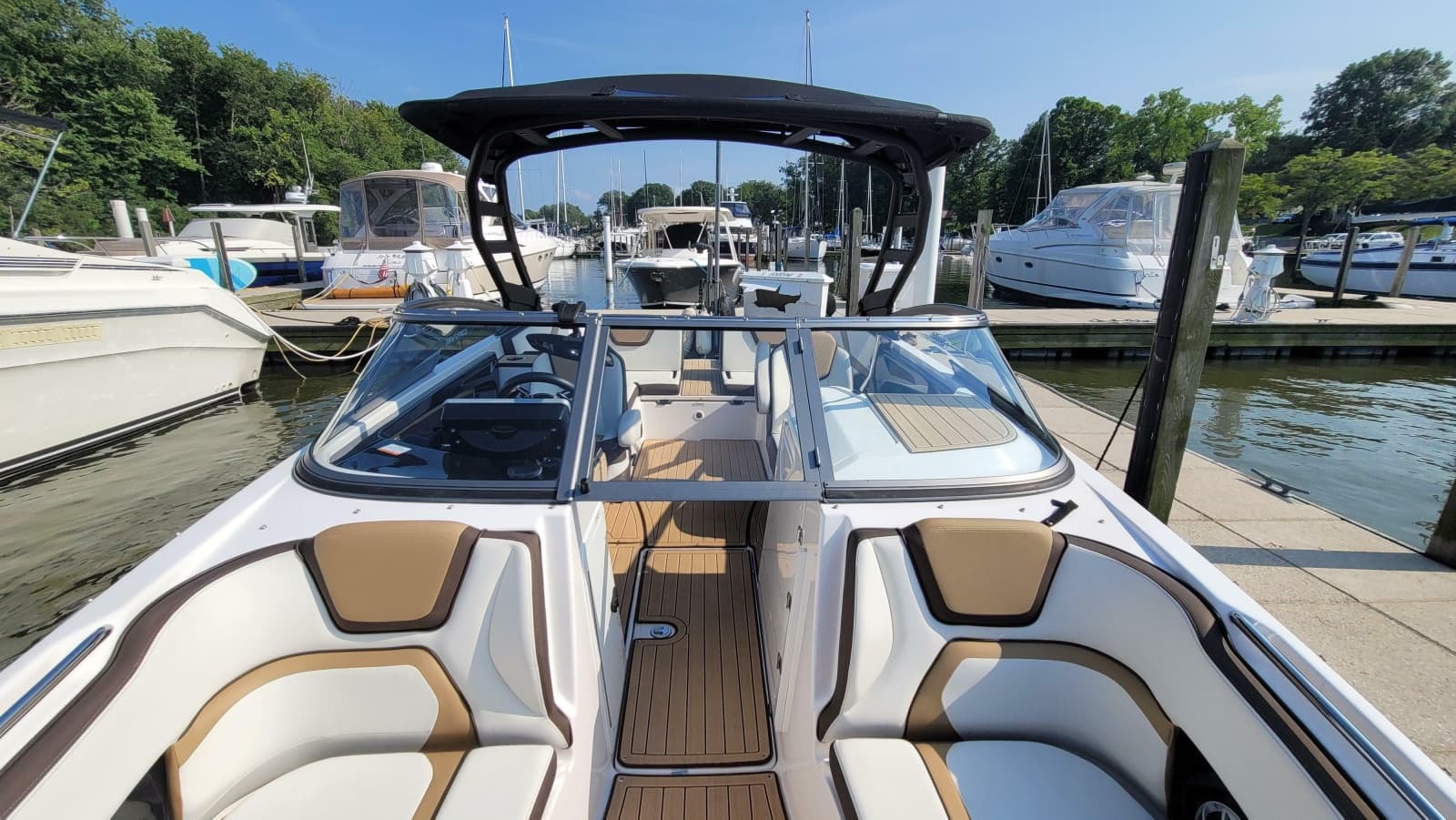 2021 Yamaha Boats 252SD - Photo 9