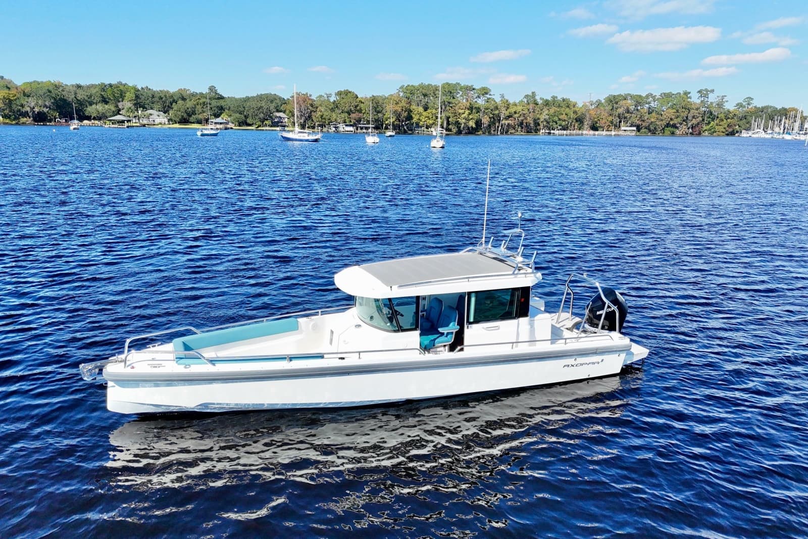 2020 Axopar 28 Cabin - Photo 12