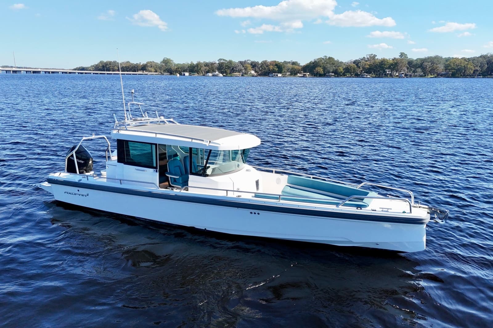 2020 Axopar 28 Cabin - Photo 26