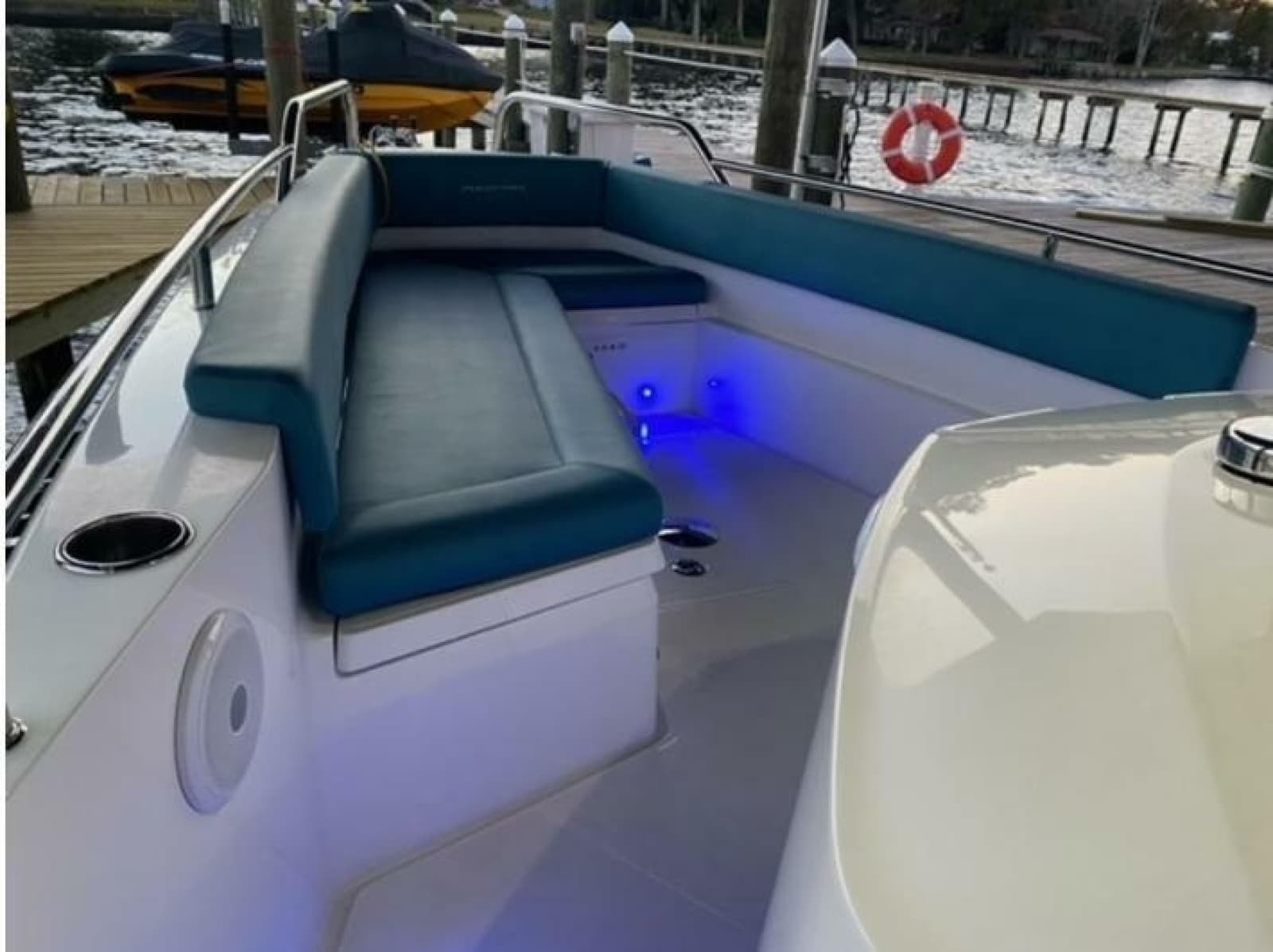 2020 Axopar 28 Cabin - Photo 42