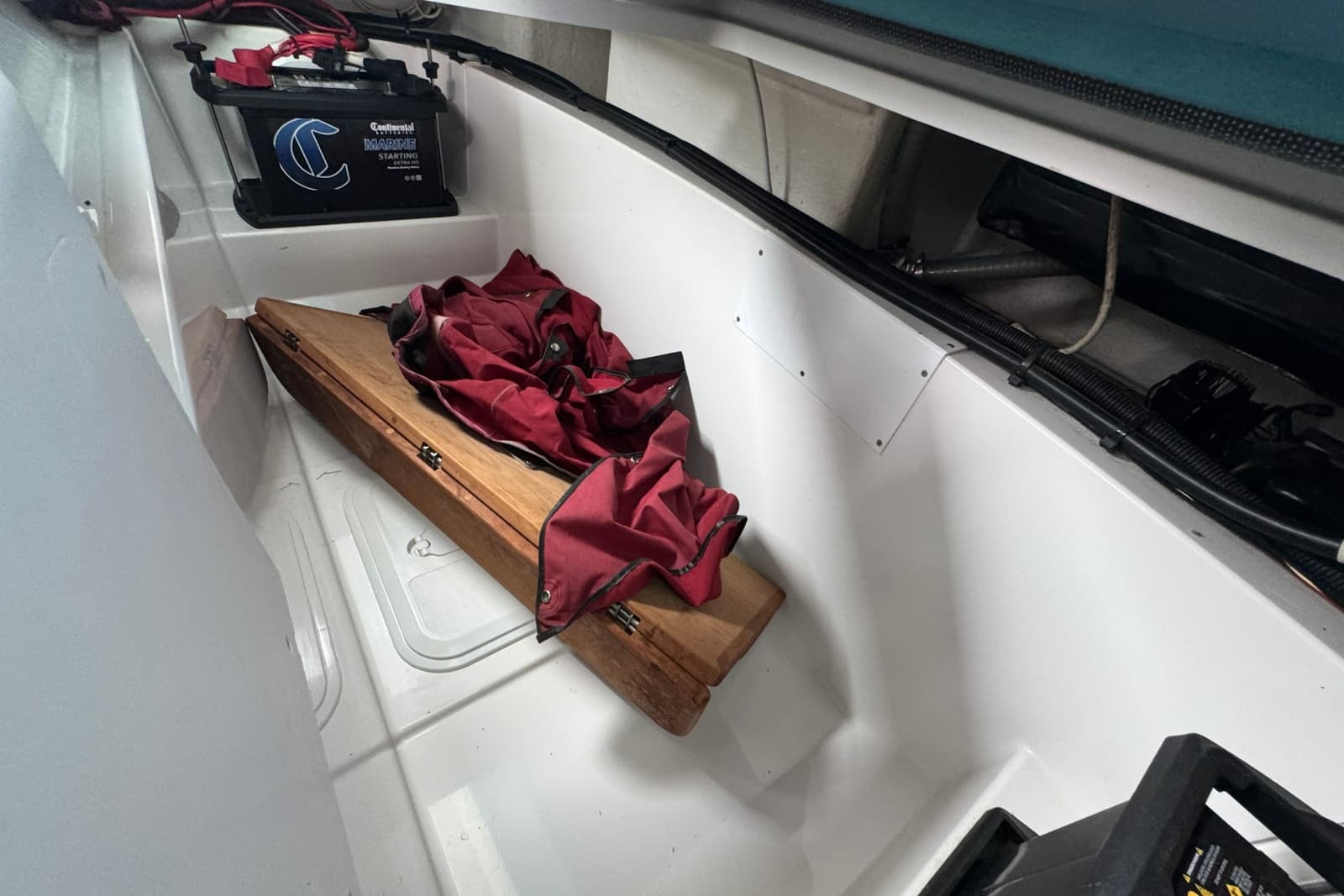 2020 Axopar 28 Cabin - Photo 52