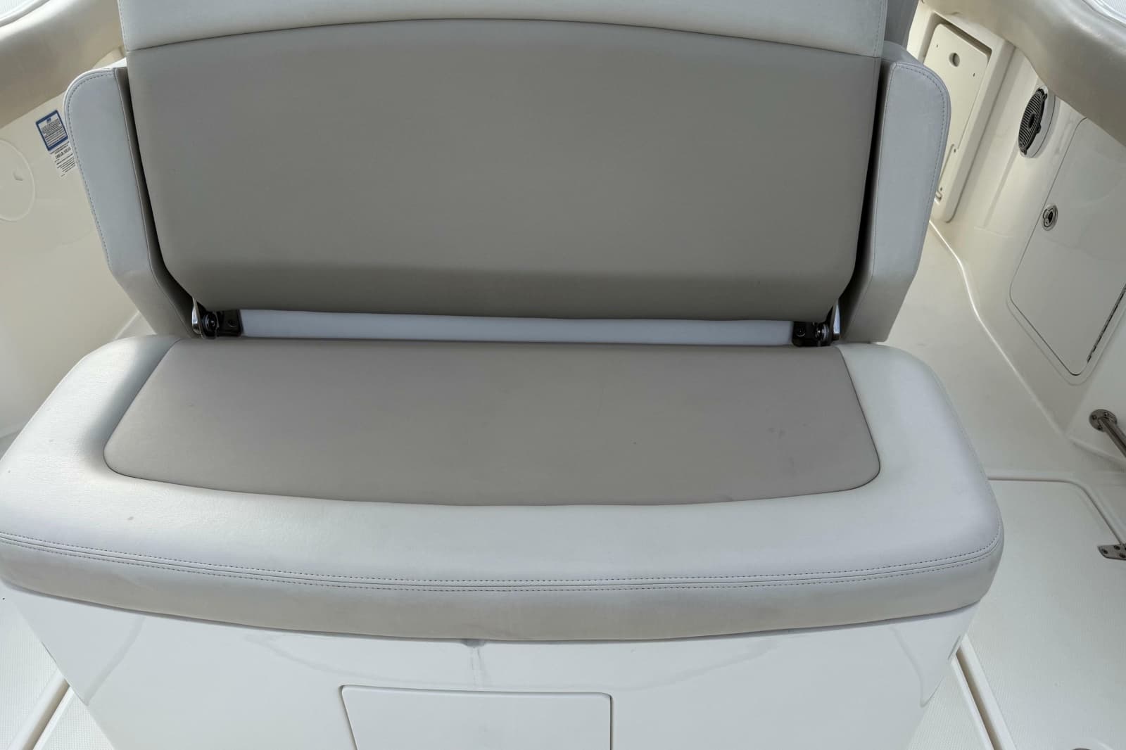 2020 Boston Whaler 330 Outrage - Photo 11