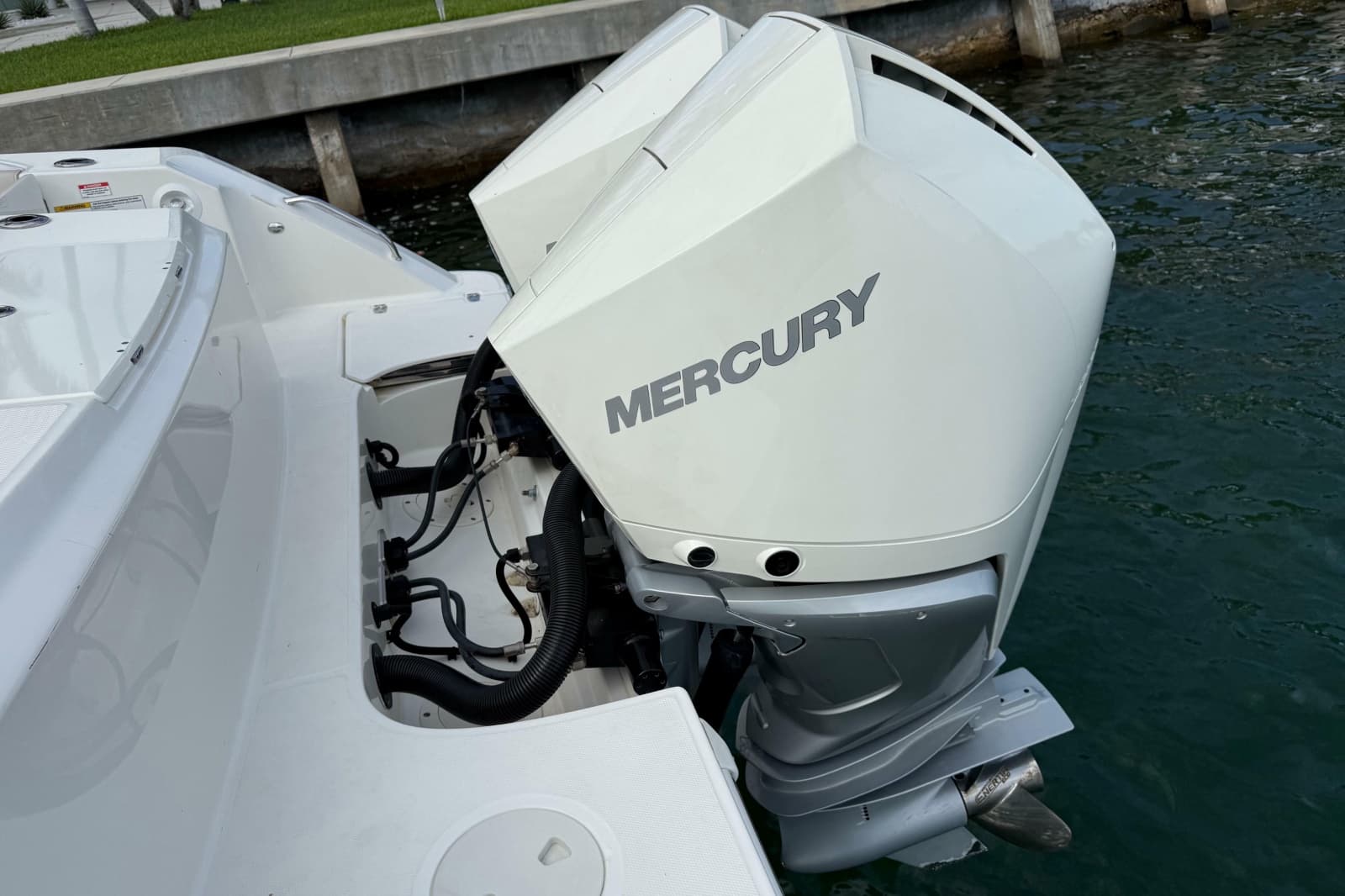 2020 Boston Whaler 330 Outrage - Photo 5