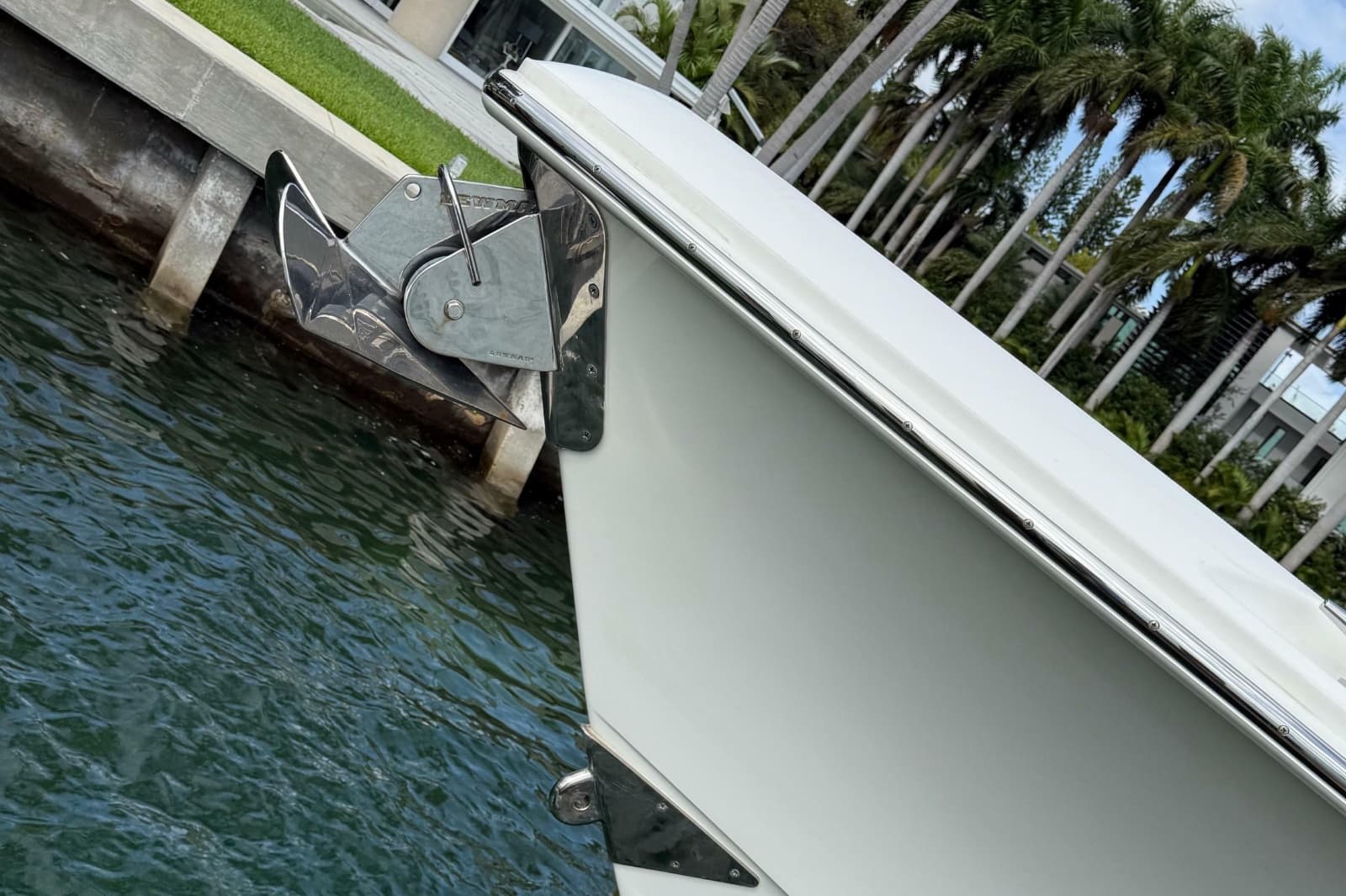 2020 Boston Whaler 330 Outrage - Photo 4