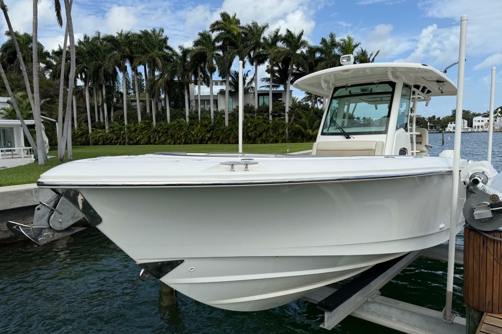2020 Boston Whaler 330 Outrage - Photo 1