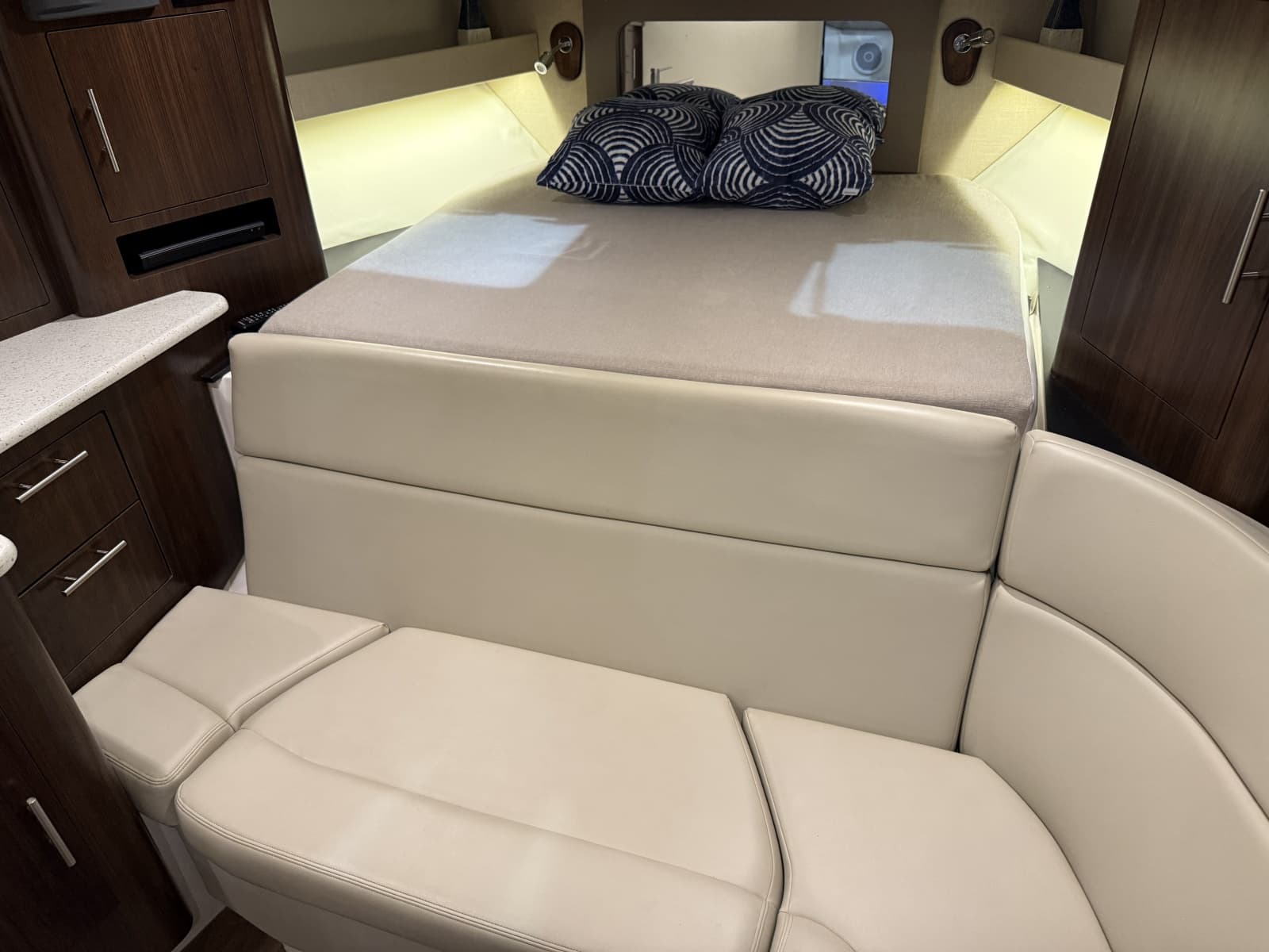 2018 Regal 35 Sport Coupe - Photo 36