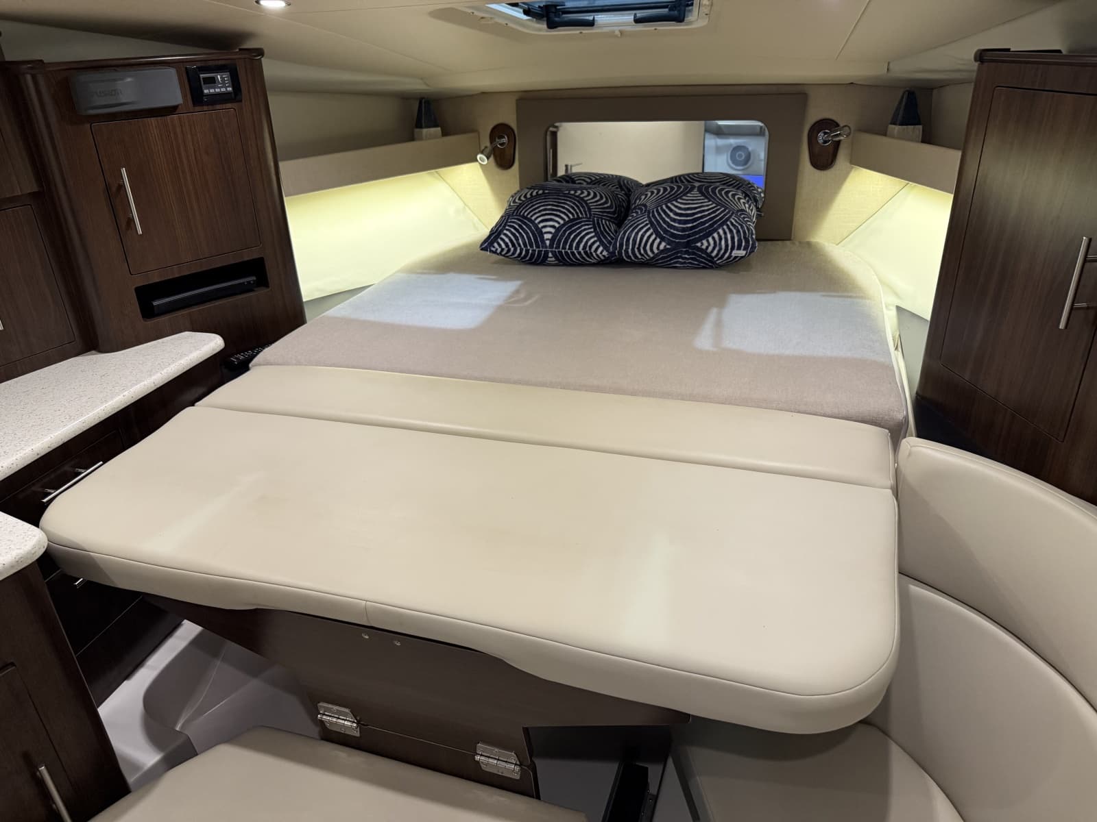 2018 Regal 35 Sport Coupe - Photo 37