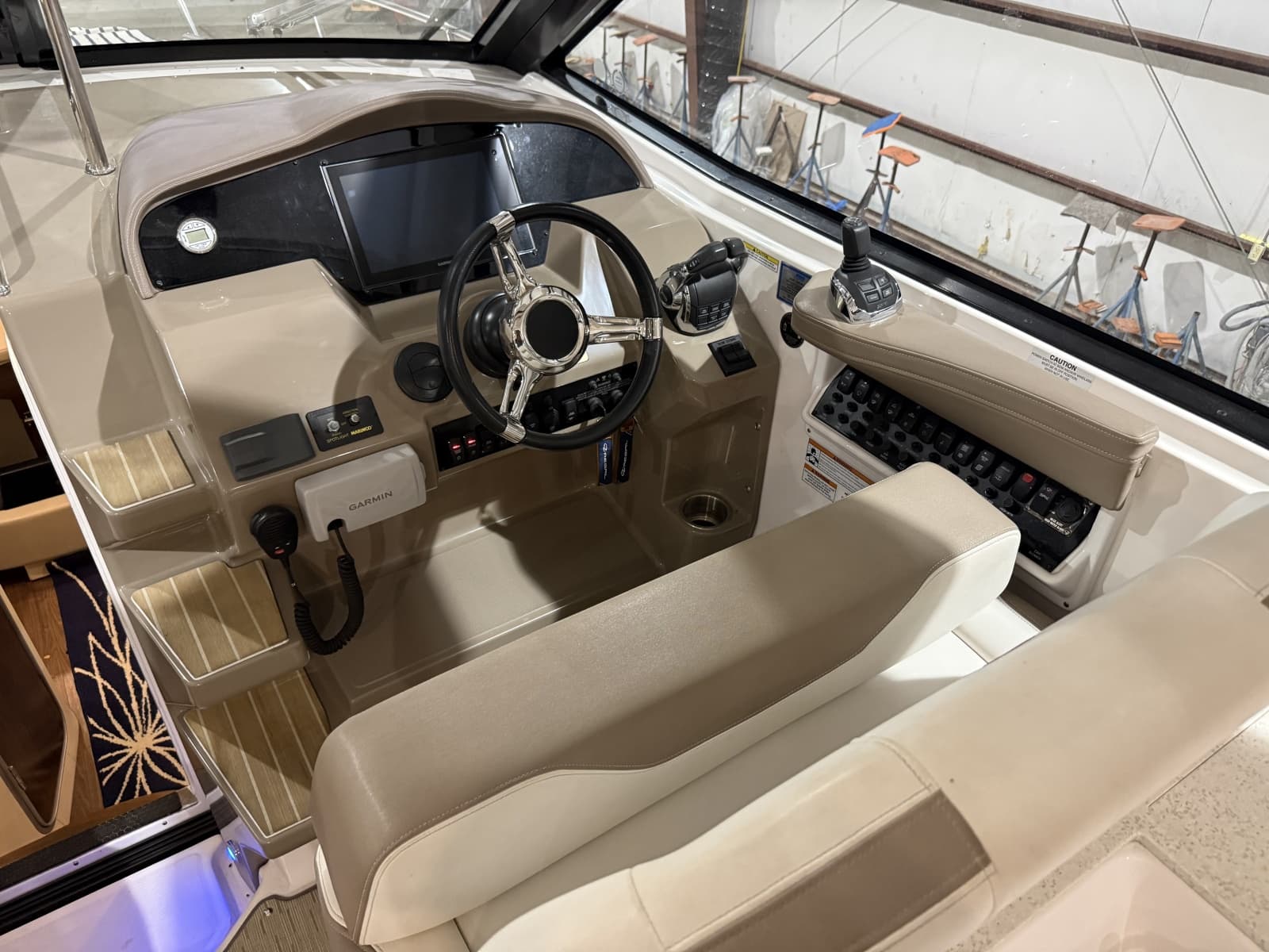 2018 Regal 35 Sport Coupe - Photo 3