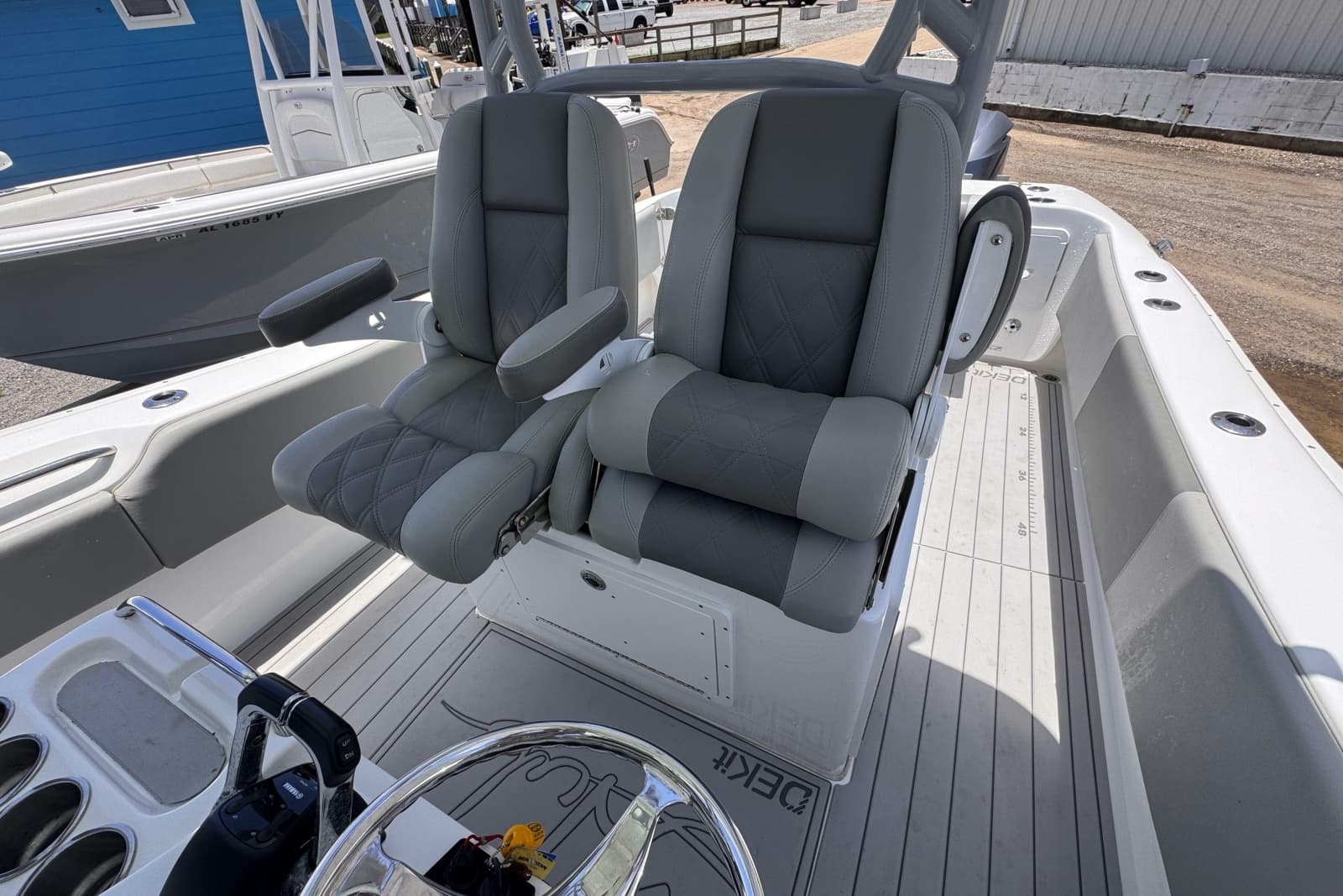 2020 Cape Horn 32XS - Photo 11