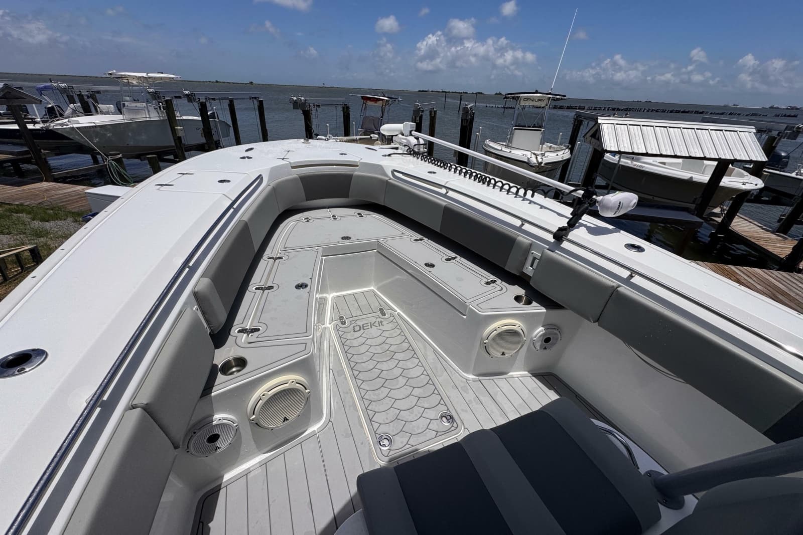 2020 Cape Horn 32XS - Photo 15