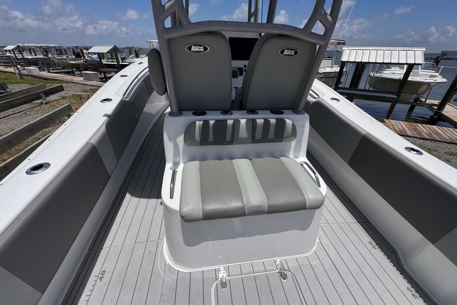 2020 Cape Horn 32XS - Photo 8