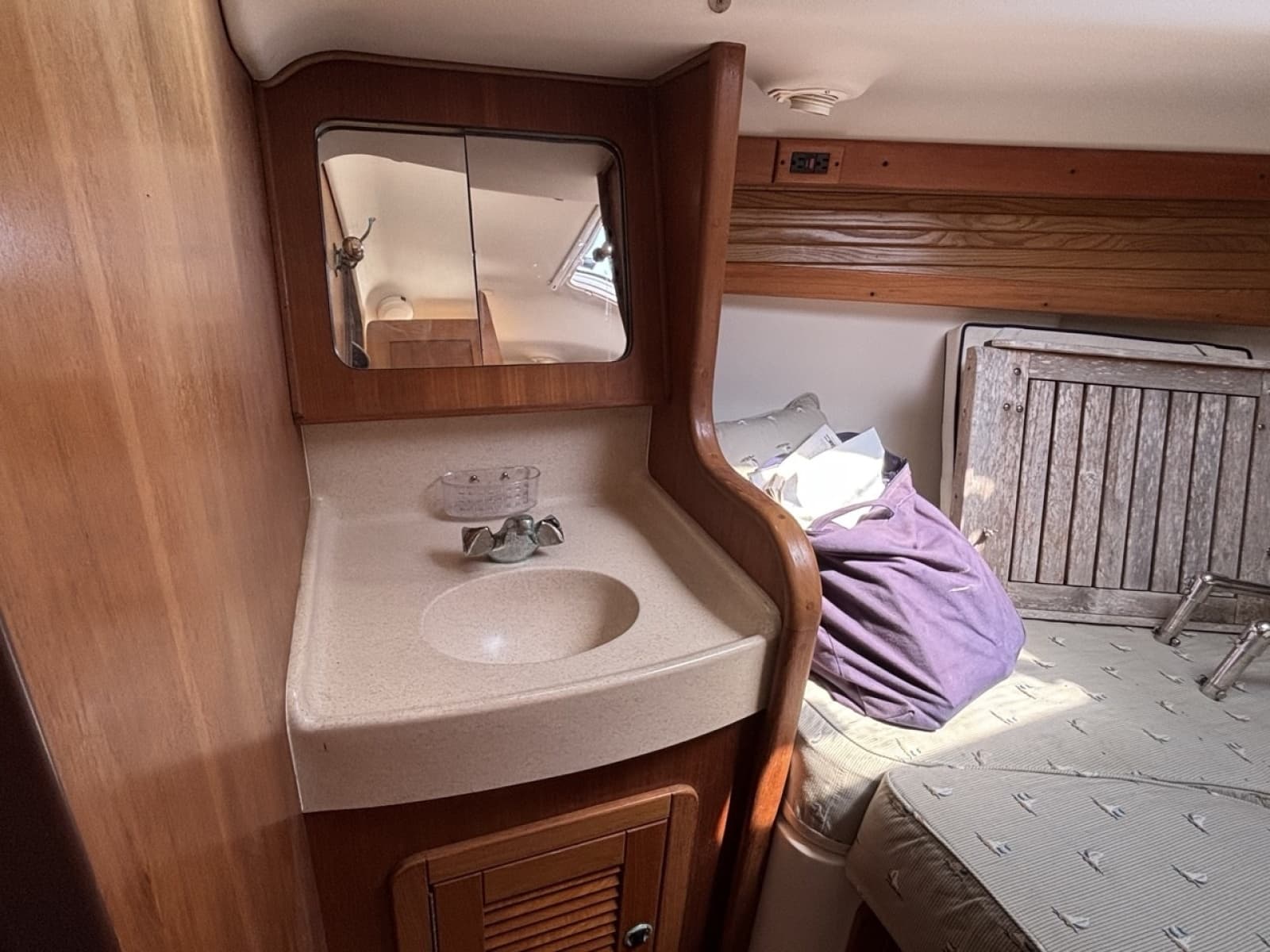 2002 Catalina 380 - Photo 22