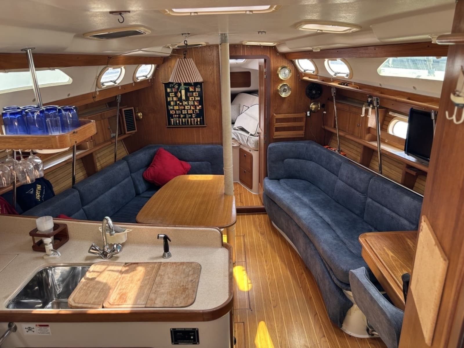 2002 Catalina 380 - Photo 13