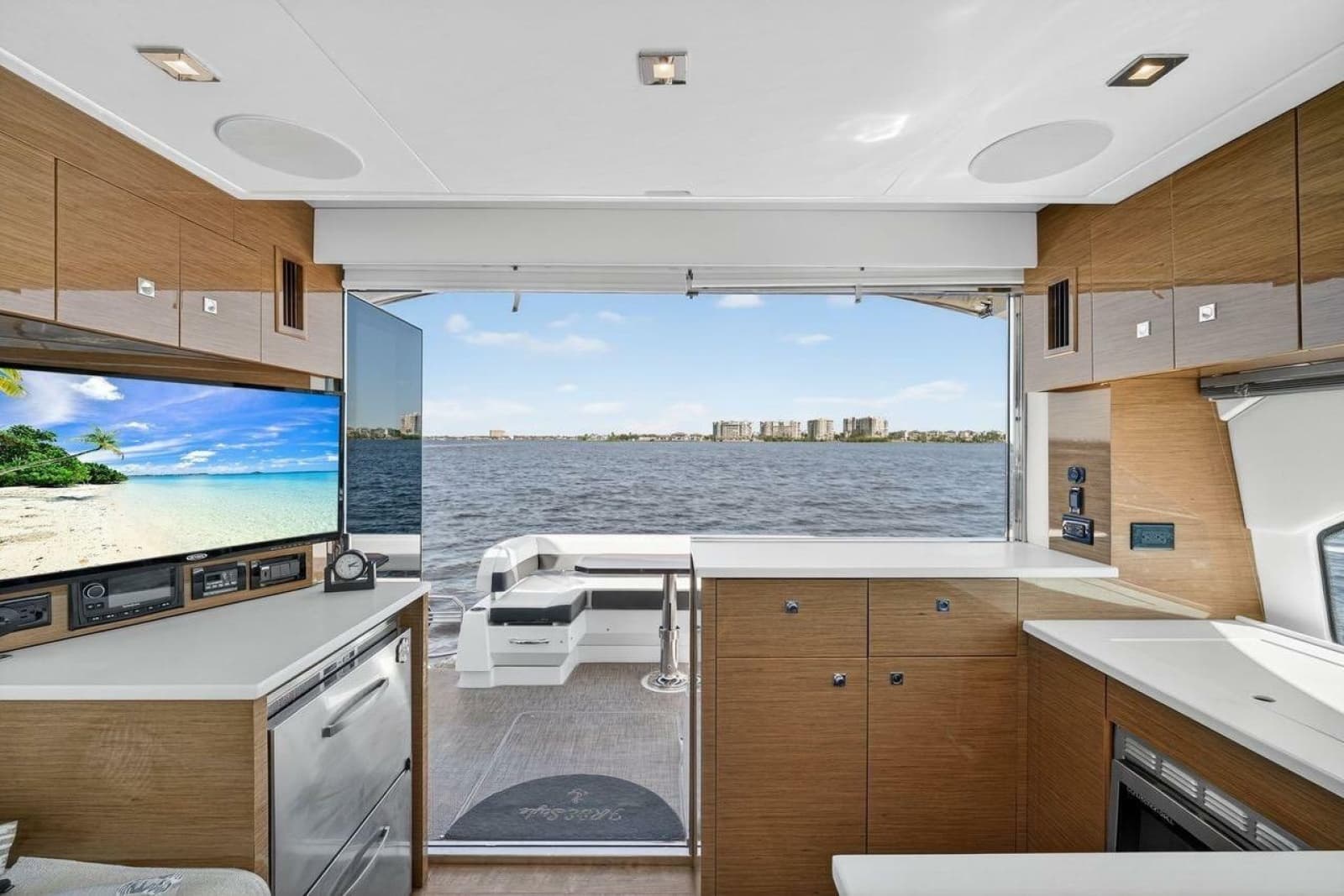 2020 Cruisers Yachts 50 Cantius - Photo 36