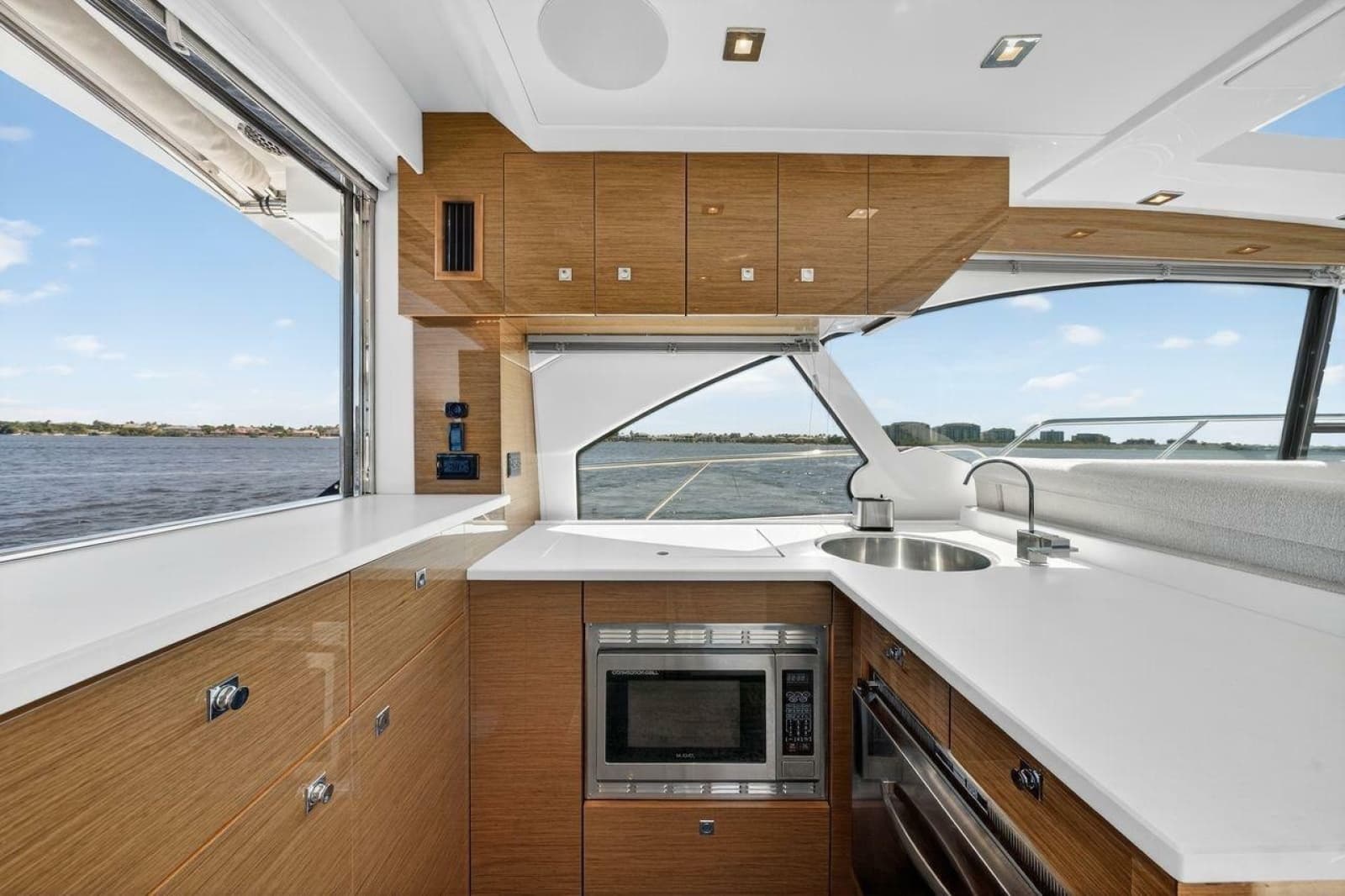 2020 Cruisers Yachts 50 Cantius - Photo 25