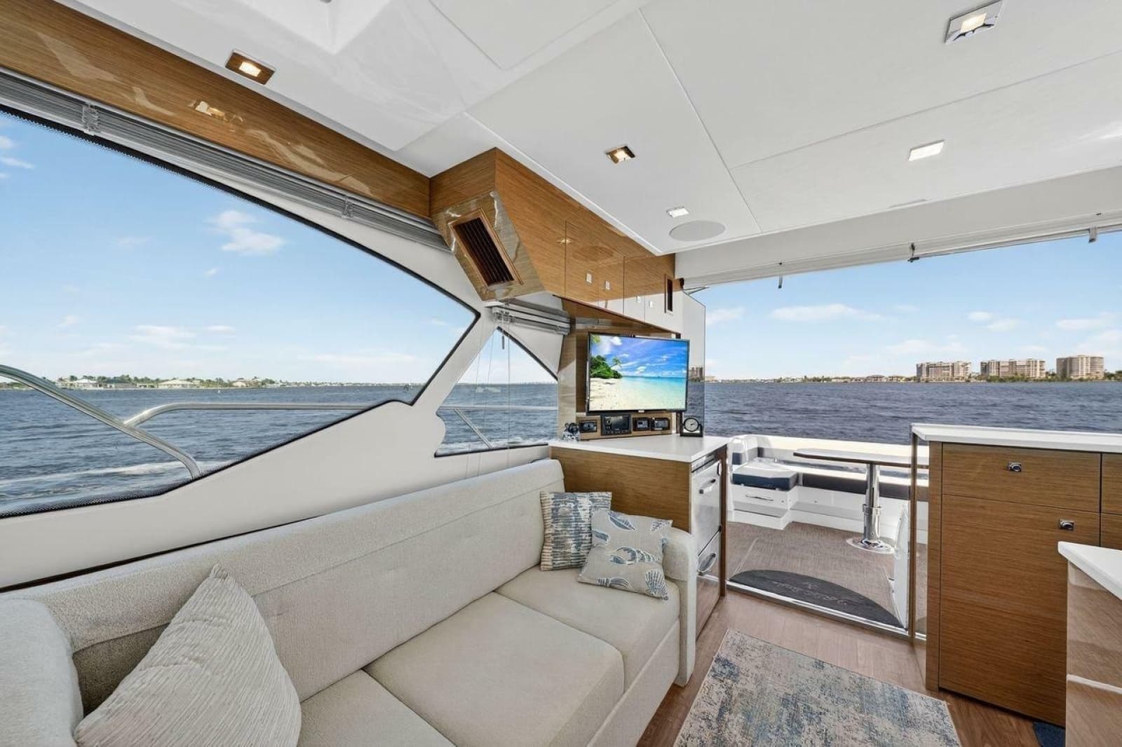 2020 Cruisers Yachts 50 Cantius - Photo 34