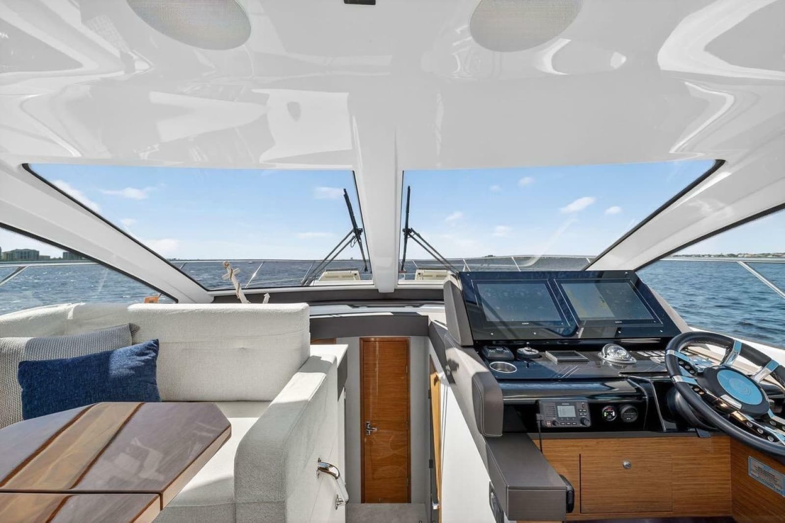 2020 Cruisers Yachts 50 Cantius - Photo 28