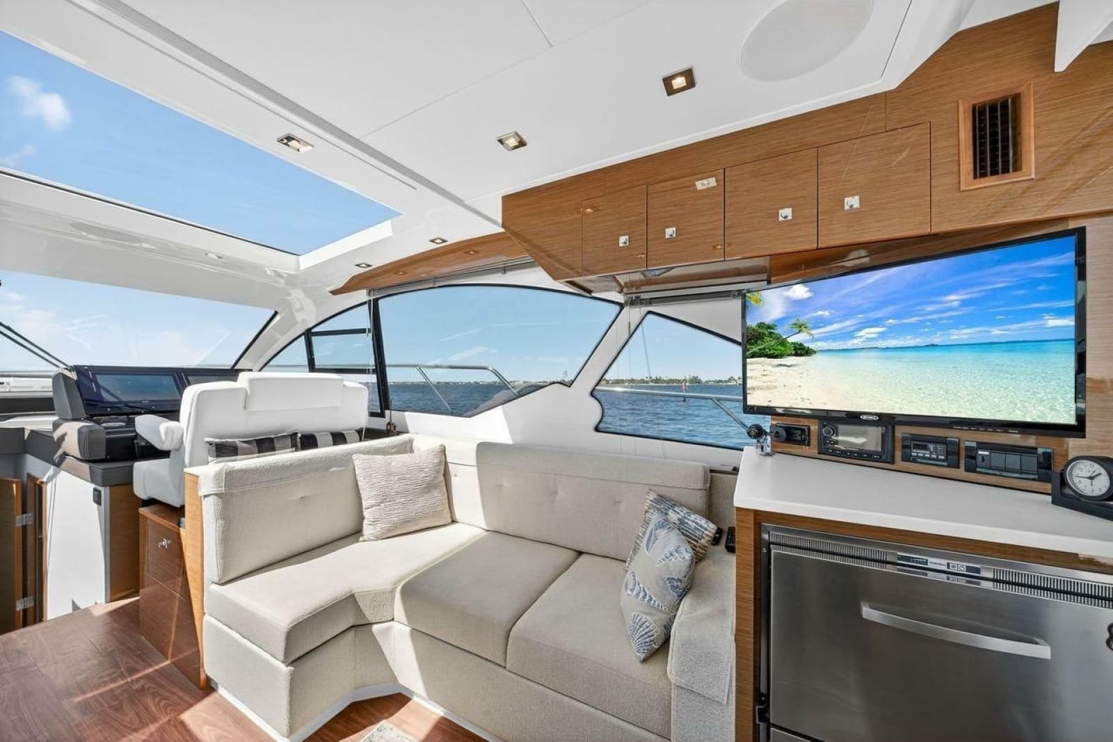 2020 Cruisers Yachts 50 Cantius - Photo 23