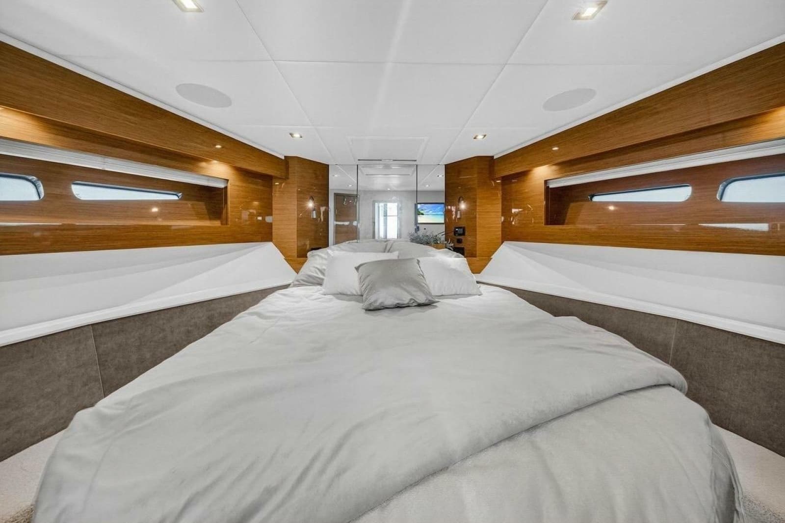 2020 Cruisers Yachts 50 Cantius - Photo 40
