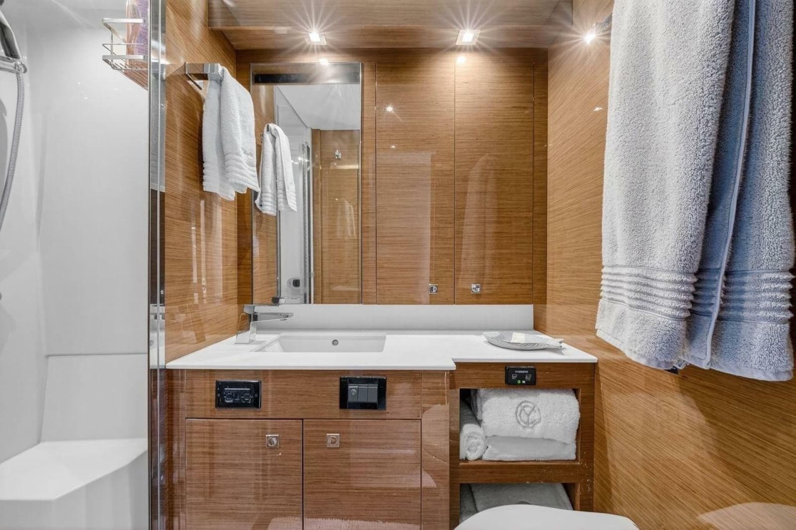 2020 Cruisers Yachts 50 Cantius - Photo 50