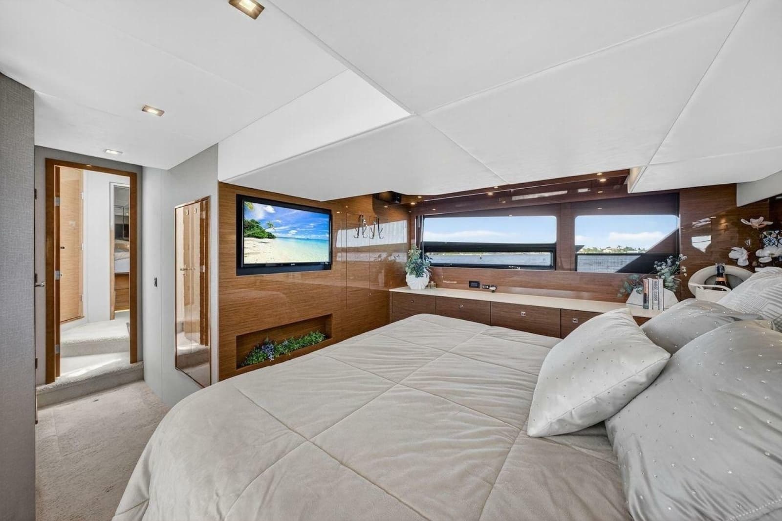 2020 Cruisers Yachts 50 Cantius - Photo 53