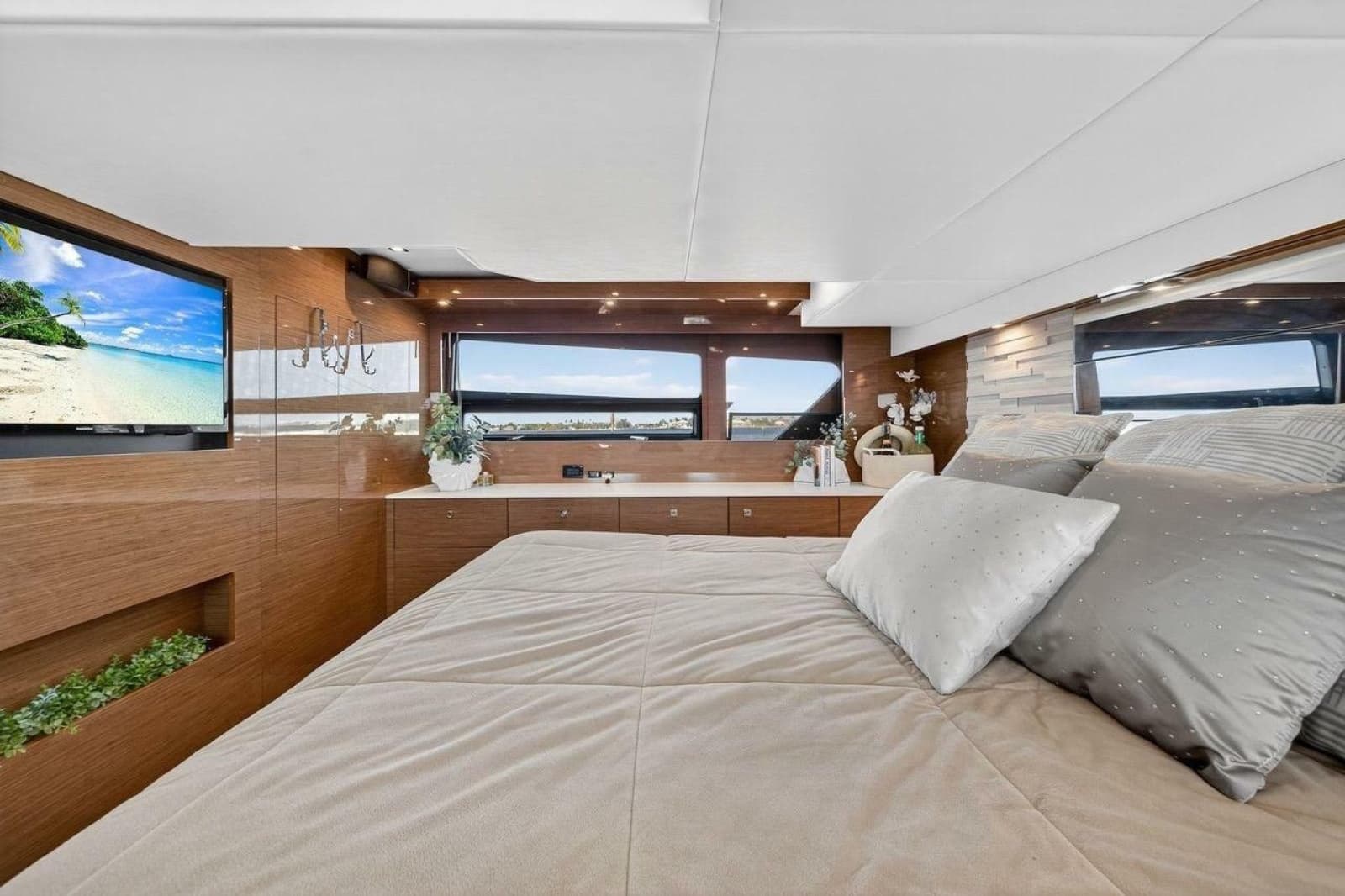 2020 Cruisers Yachts 50 Cantius - Photo 54