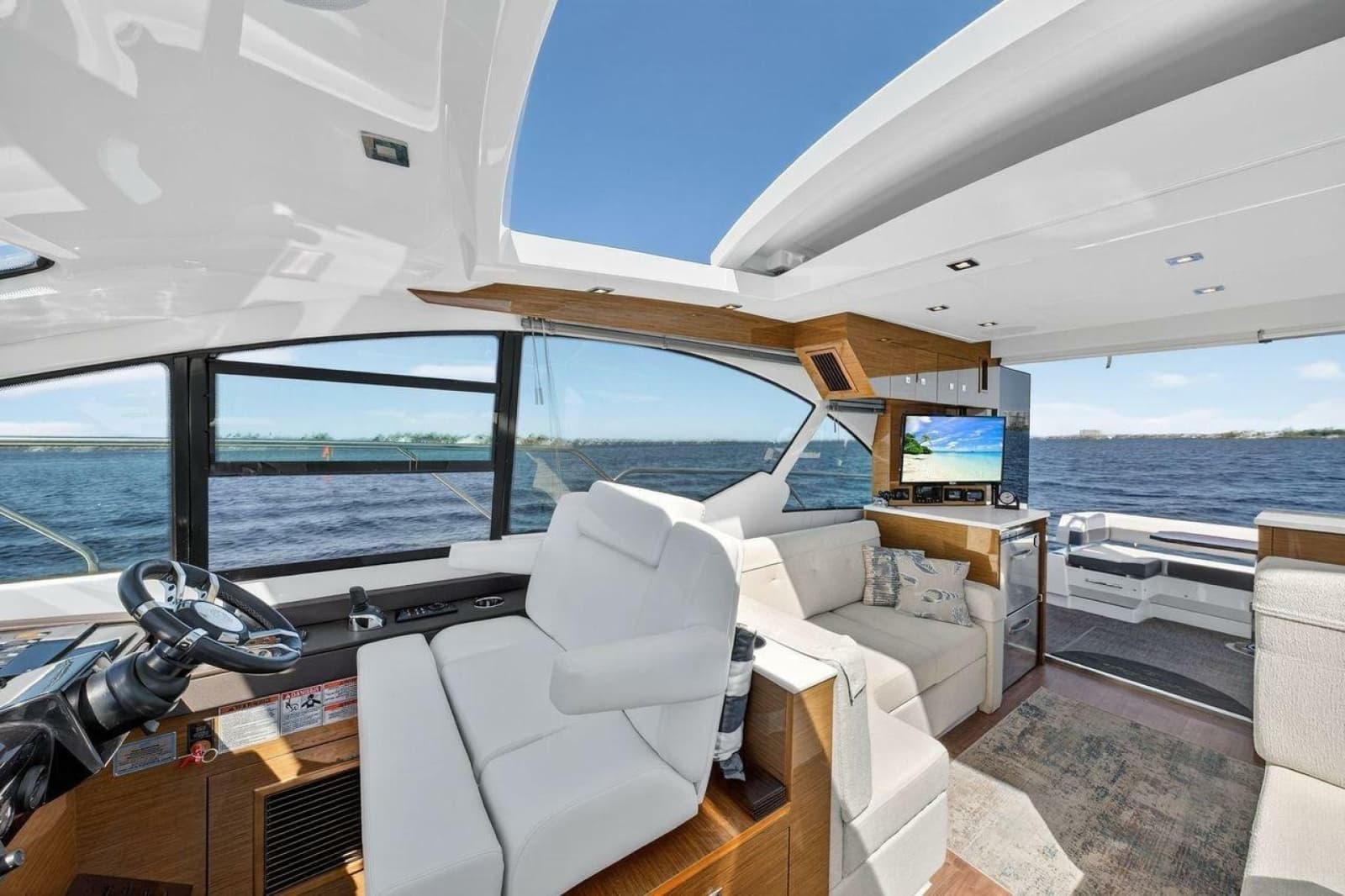 2020 Cruisers Yachts 50 Cantius - Photo 31