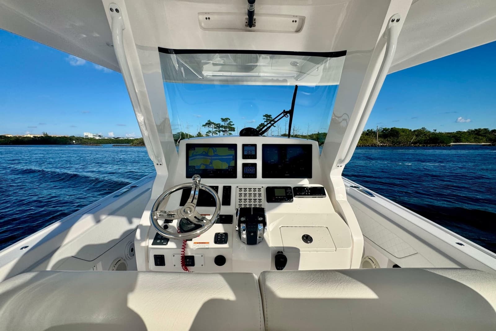 2020 Intrepid 375 Nomad SE - Photo 26