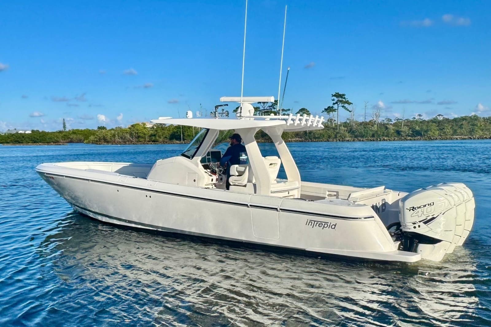2020 Intrepid 375 Nomad SE - Photo 1