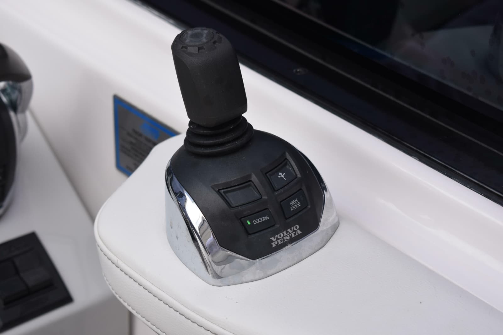 2020 Regal 35 Sport Coupe - Photo 8