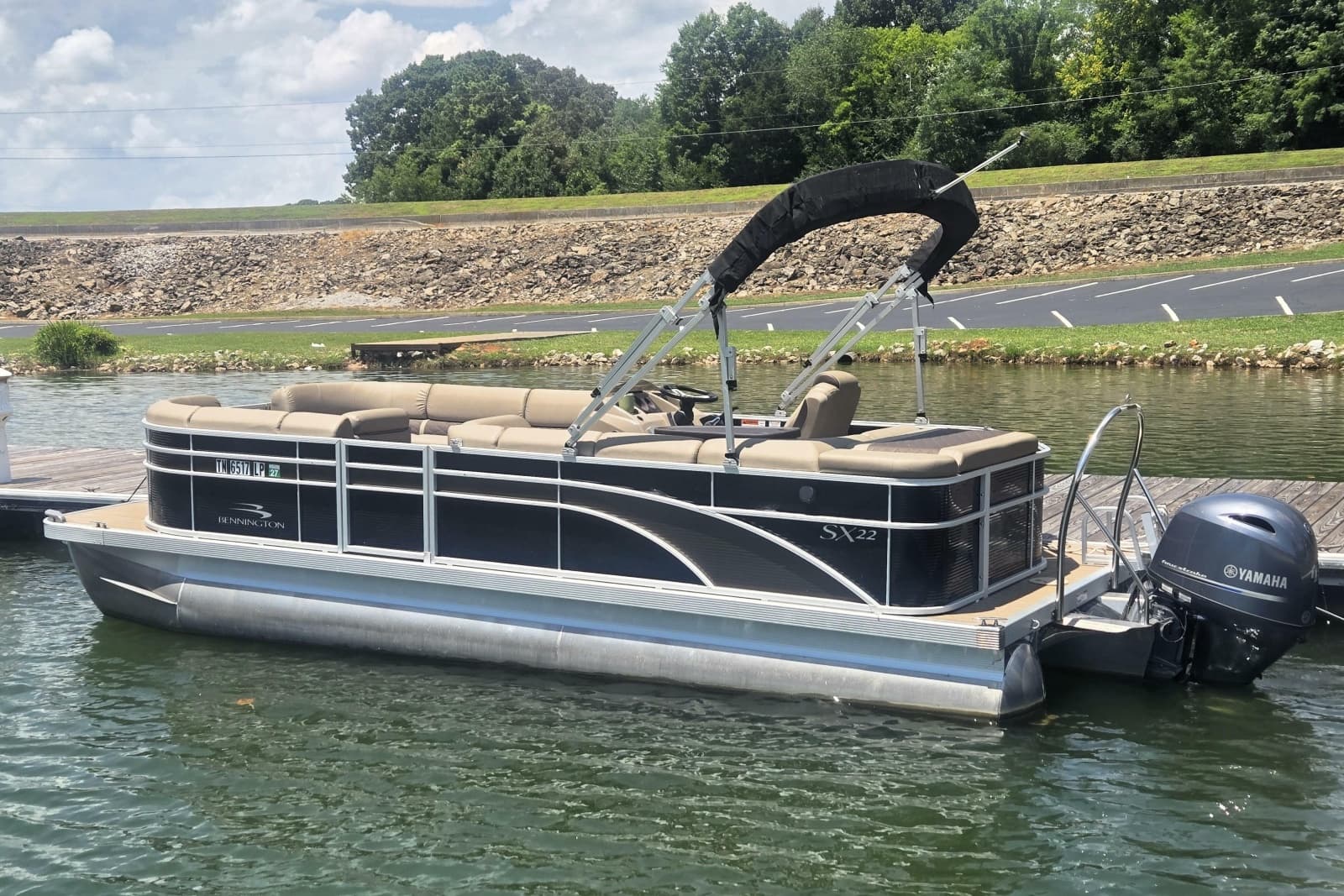 2019 Bennington SX 22 SLX - Photo 1