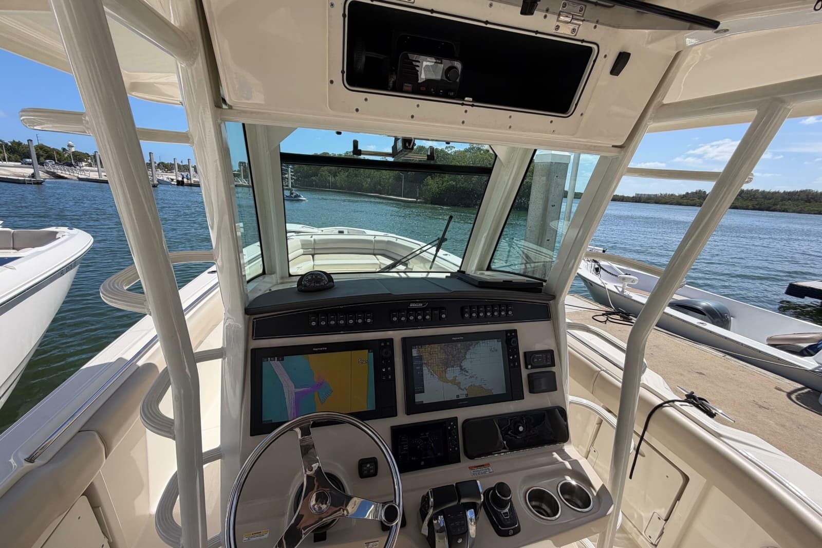 2019 Boston Whaler 330 Outrage - Photo 22