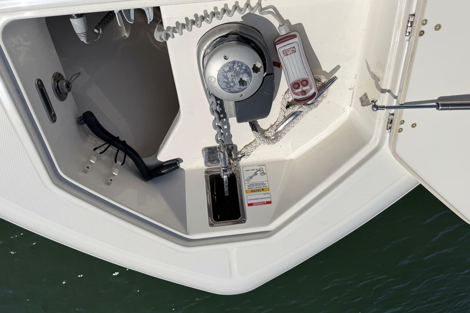 2019 Boston Whaler 330 Outrage - Photo 38