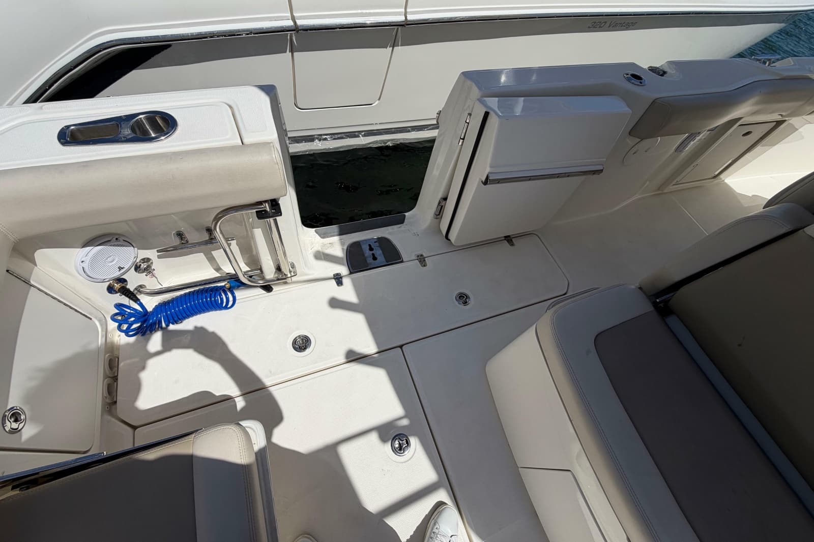 2019 Boston Whaler 330 Outrage - Photo 15