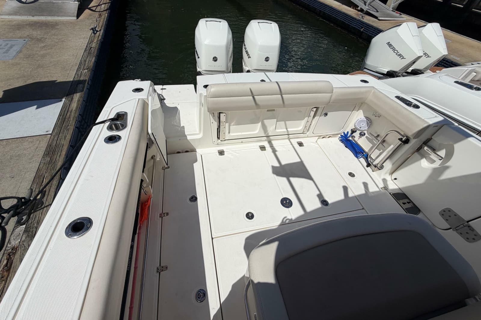 2019 Boston Whaler 330 Outrage - Photo 8