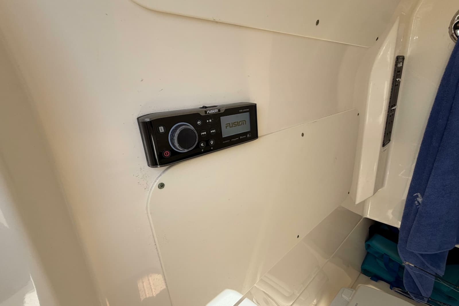 2019 Boston Whaler 330 Outrage - Photo 37