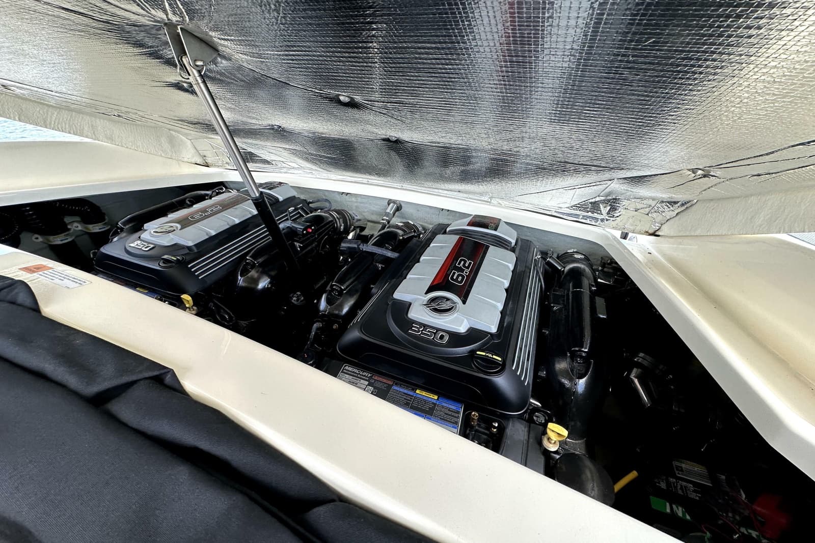 2019 Chris-Craft Launch 30 - Photo 14