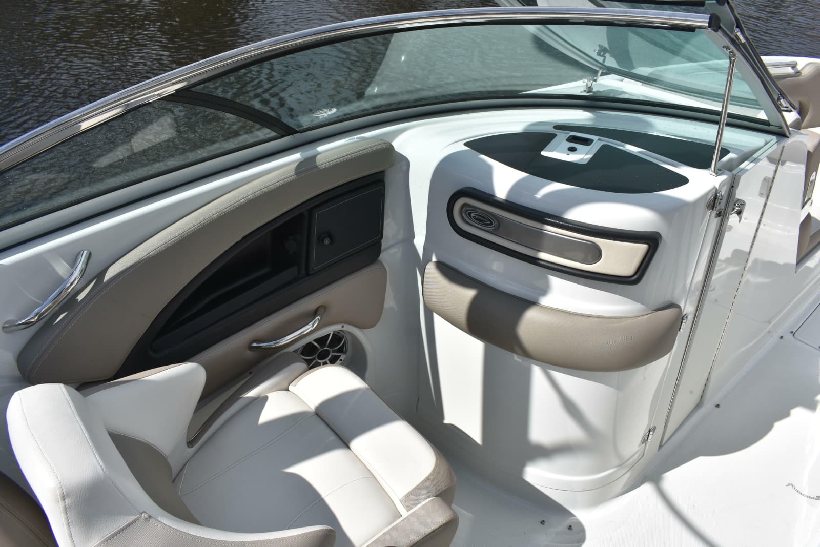 2019 Crownline Eclipse E255 SURF - Photo 13