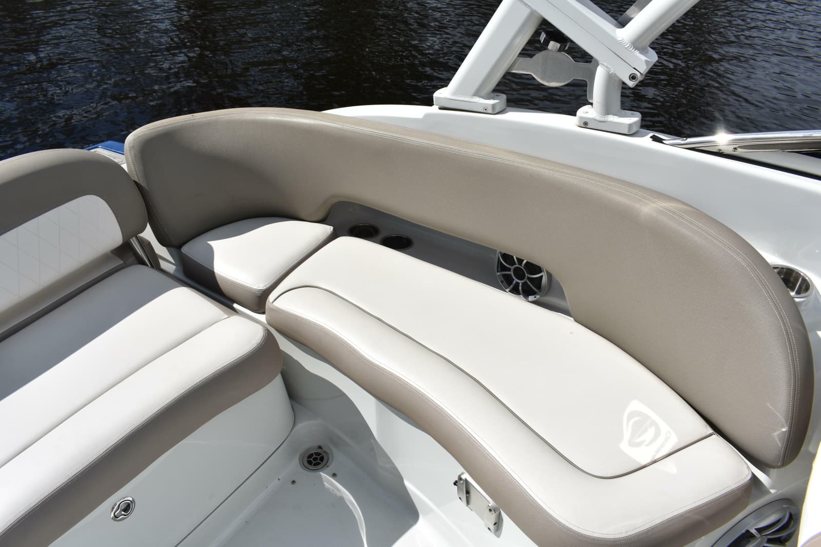 2019 Crownline Eclipse E255 SURF - Photo 16