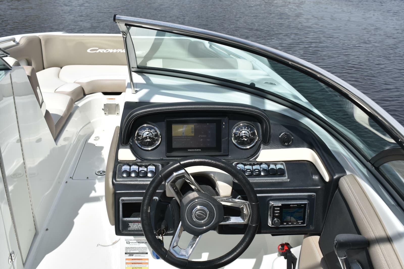 2019 Crownline Eclipse E255 SURF - Photo 12