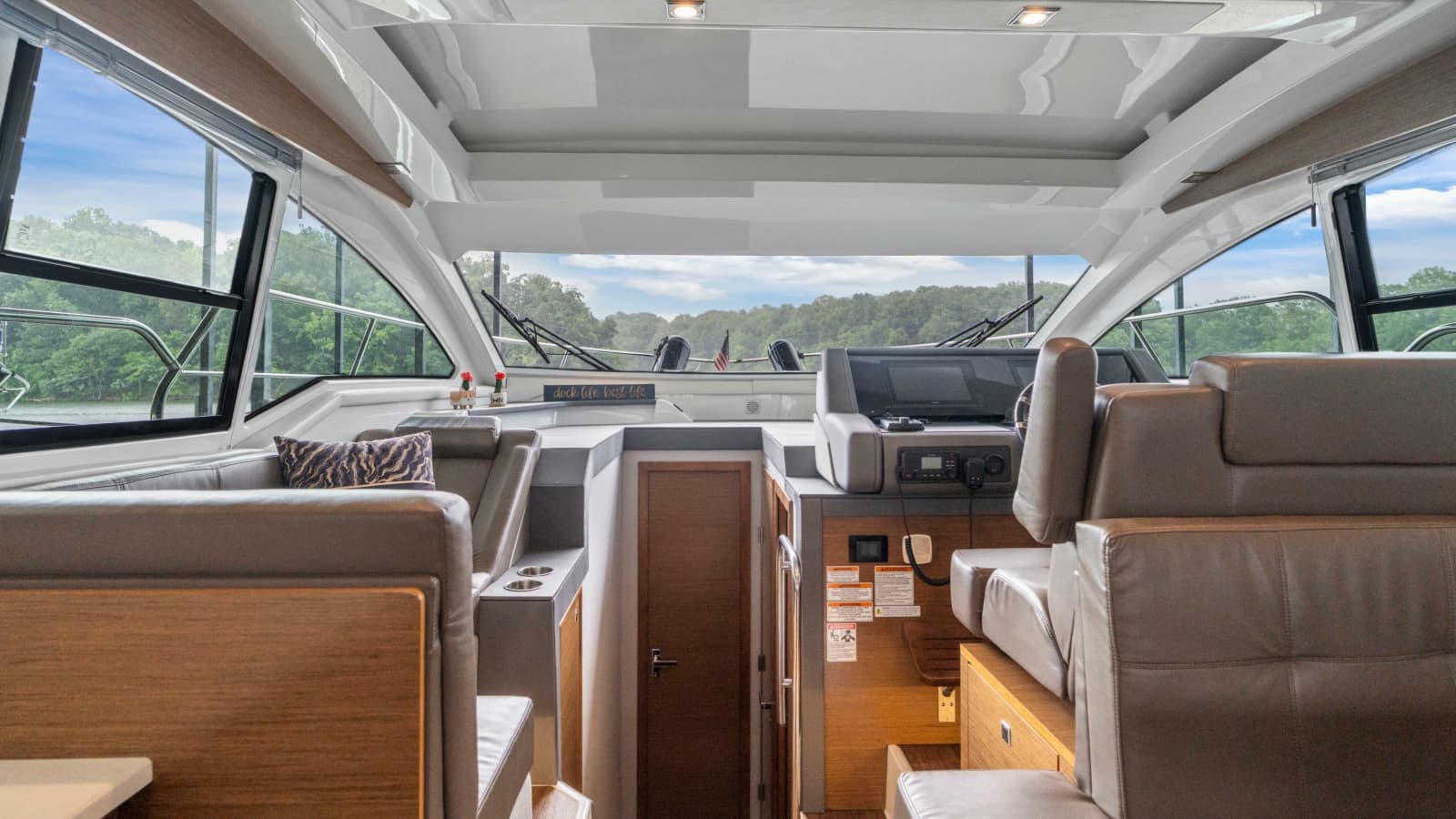 2019 Cruisers Yachts 42 Cantius - Photo 33
