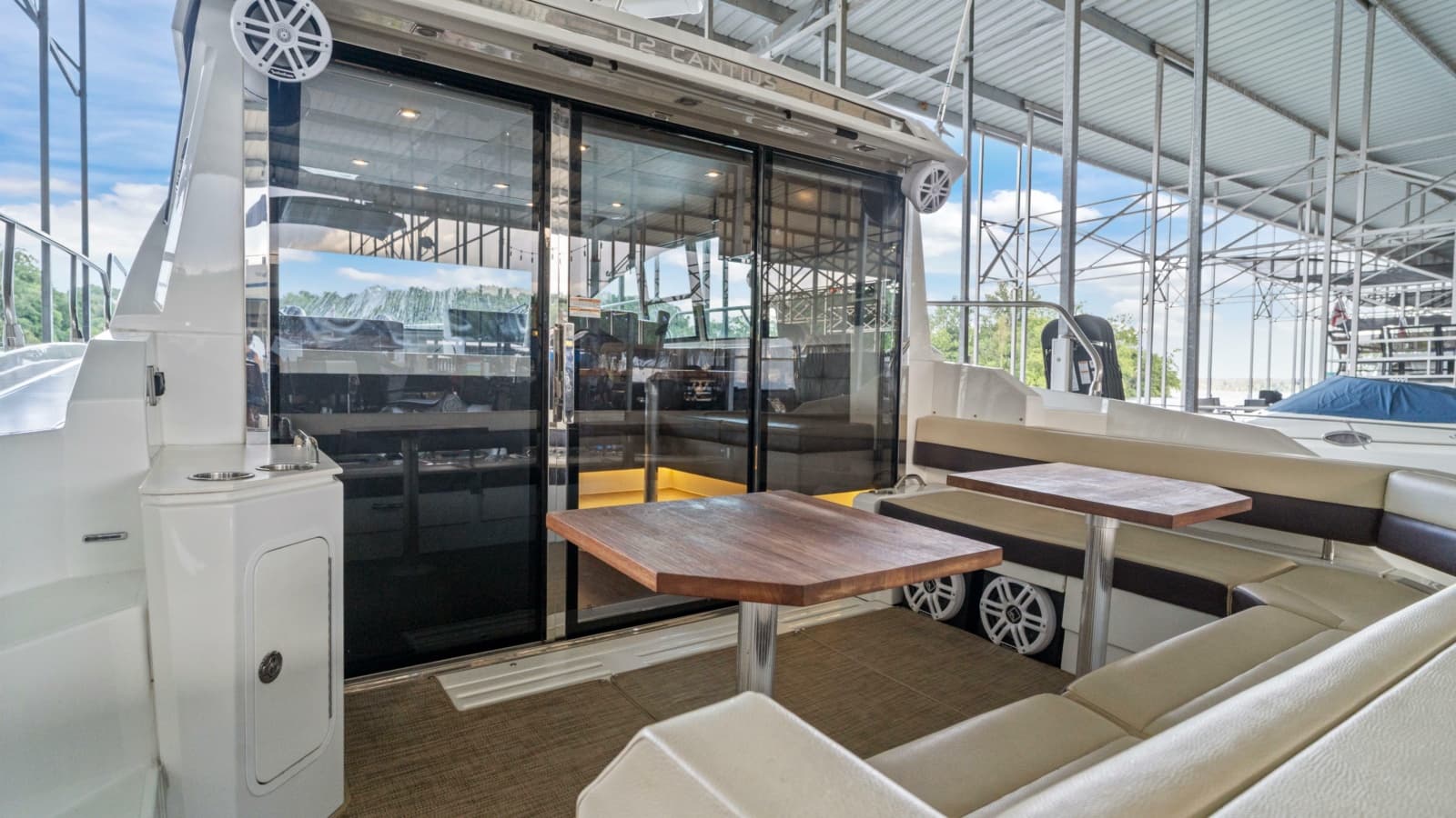 2019 Cruisers Yachts 42 Cantius - Photo 24